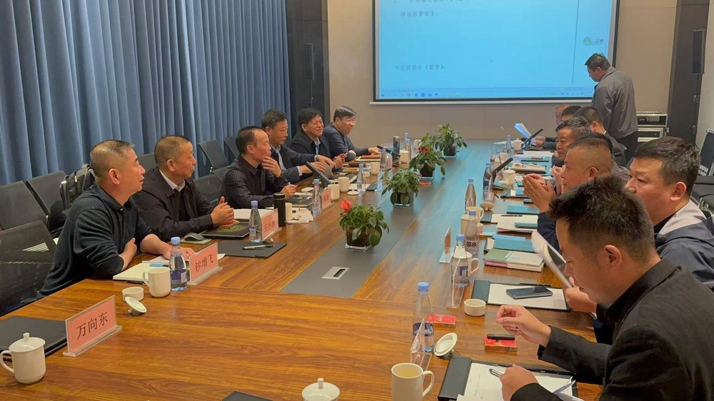 突破難題：陜煤建設(shè)礦建二公司曹家灘煤礦副立井掘進(jìn)爆破技術(shù)方案專家論證會(huì)成功召開