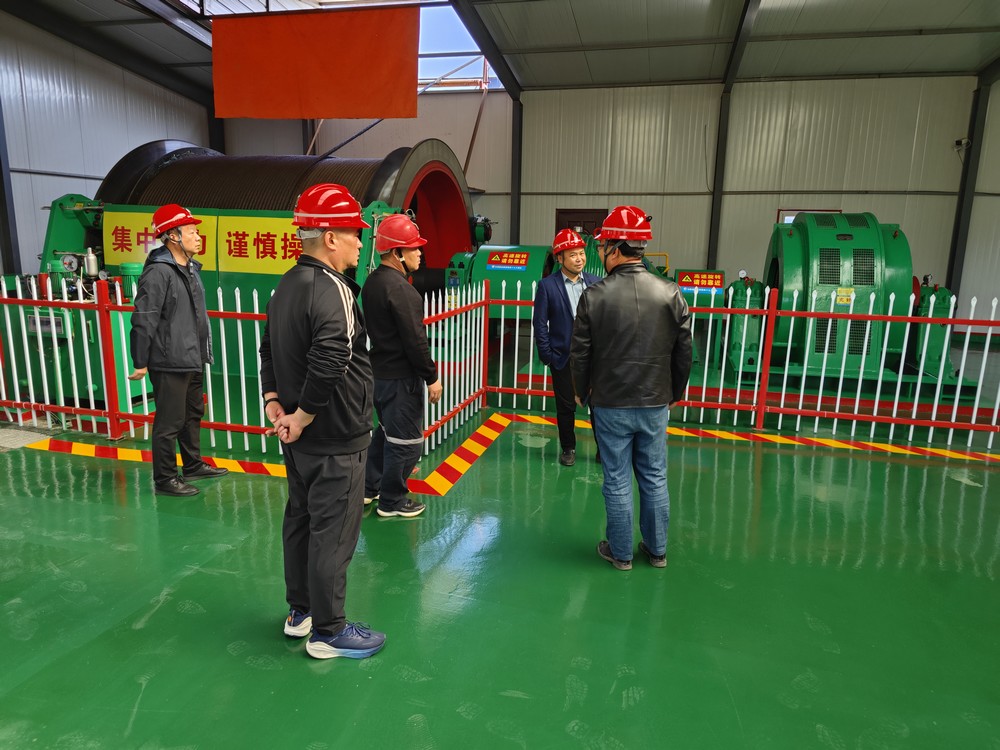 陜煤建設(shè)礦建三公司赴中煤四十九處核桃峪東翼風井項目部對標學習