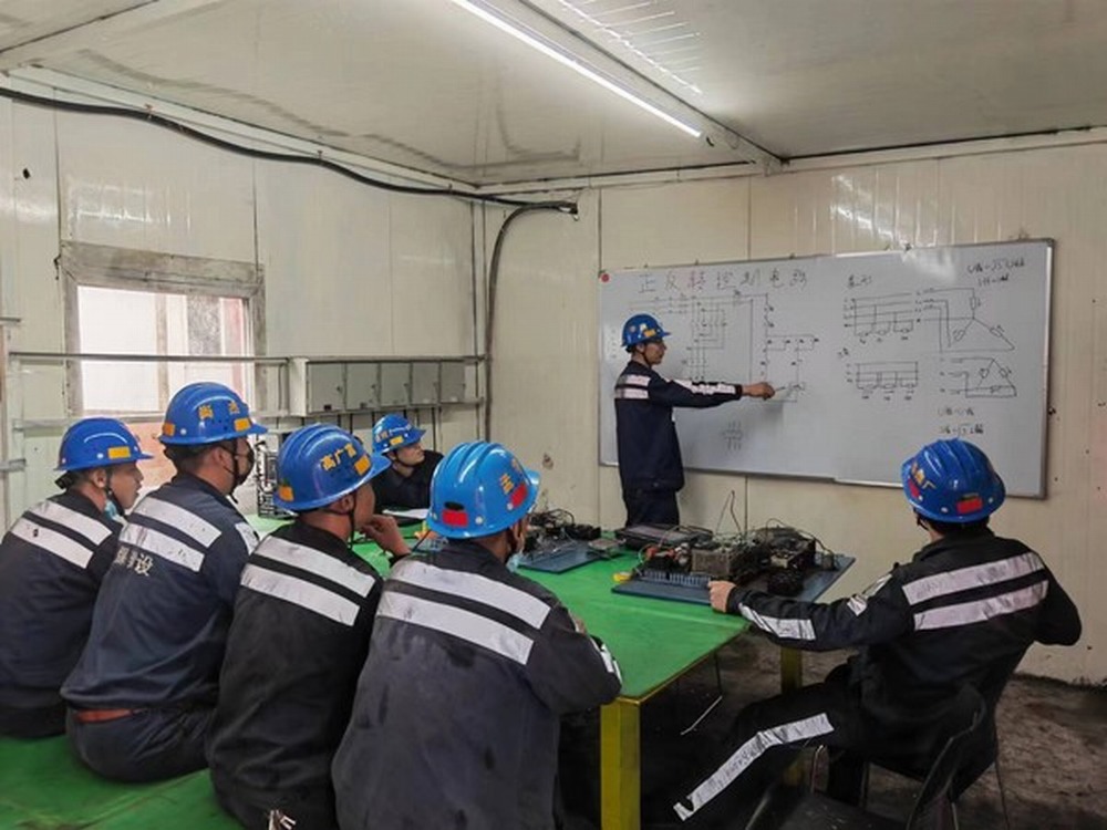 陜煤建設(shè)洗選煤運營公司紅柳林洗煤廠項目部： 以“創(chuàng)新式”培訓實現(xiàn)“點對點”精準培育