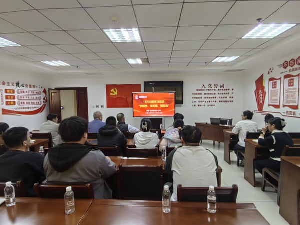 陜煤建設煤礦運營服務分公司：組織開展“學精神、謀新篇、強擔當”主題黨日活動