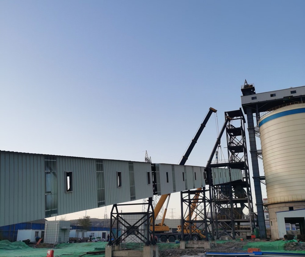 陜煤建設(shè)天工公司土建第二十五項(xiàng)目部：細(xì)化“人、材、機(jī)”管理，助力棧橋順利吊裝