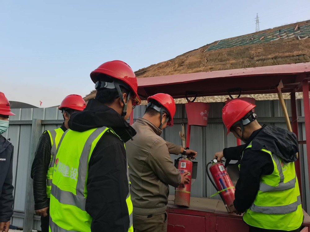 陜煤建設(shè)韓城分公司土建九項(xiàng)目部：“青”力保安全，助力“百日安全行”