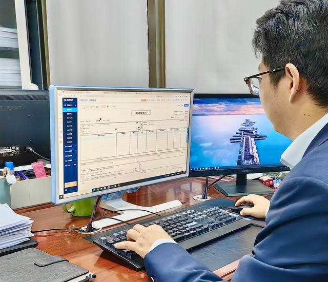 陜煤建設(shè)市場開發(fā)分公司率先啟用掃碼開票系統(tǒng)，開啟智能開票服務(wù)新時代