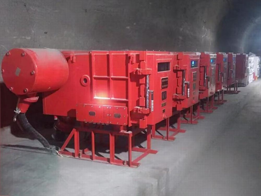 陜煤建設(shè)機(jī)電安裝公司黃陵項(xiàng)目部膠帶機(jī)順利帶煤試運(yùn)轉(zhuǎn)