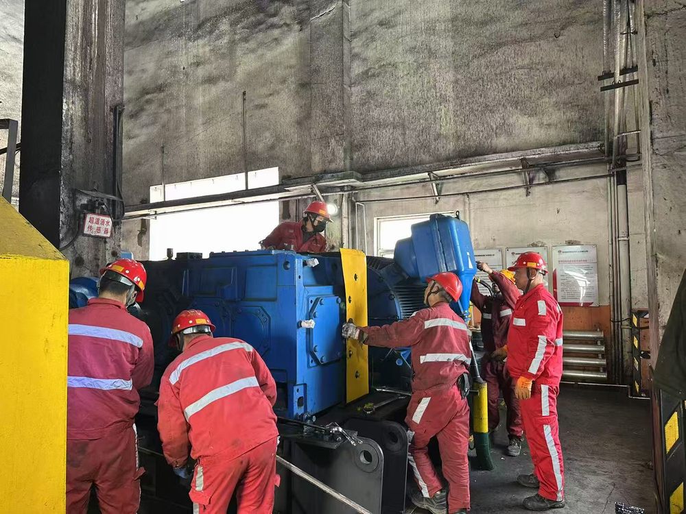 陜煤建設(shè)機(jī)電安裝公司曹家灘項(xiàng)目部高效完成檢修任務(wù)，筑牢安全生產(chǎn)防線