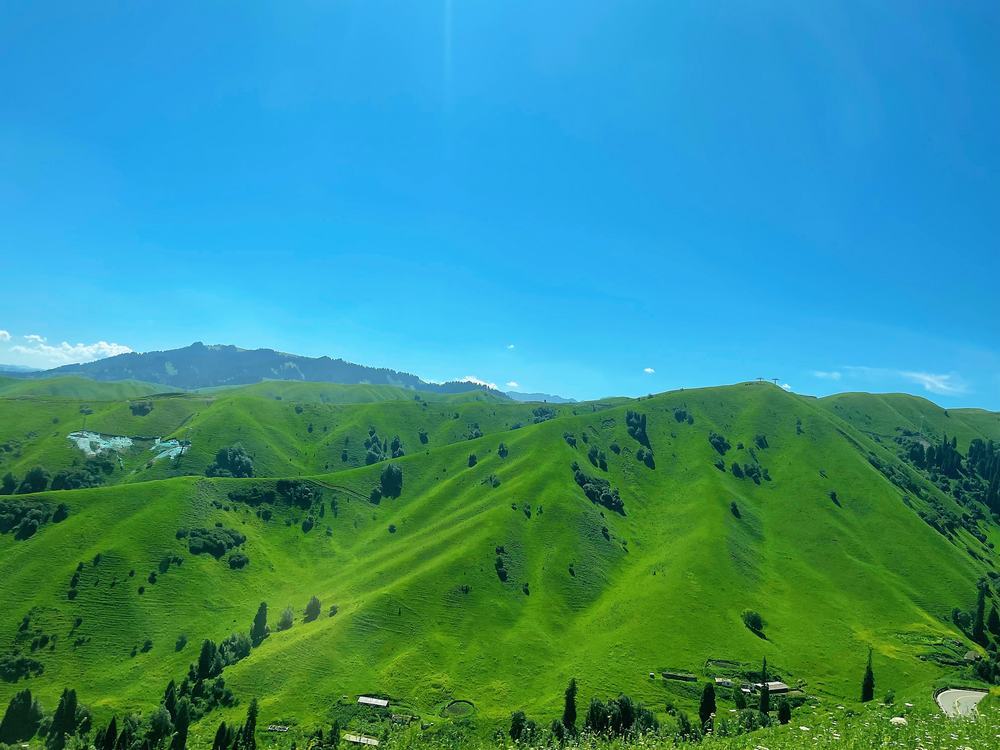 伊寧夏韻：工地之外的詩與遠(yuǎn)方