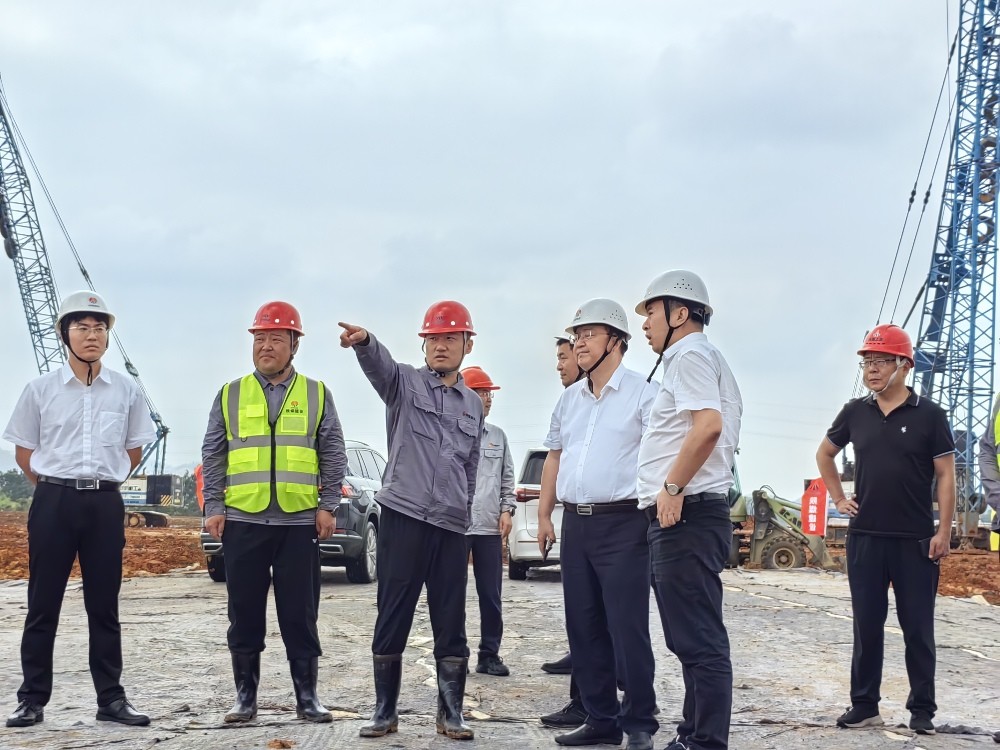 楊勇到陜煤電力上高有限公司2×1000MW清潔煤電擴建項目調(diào)研