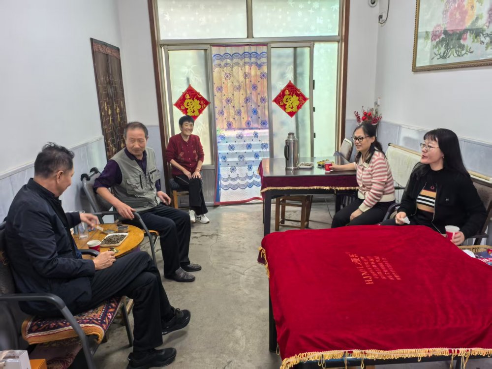 陜煤建設(shè)天工公司：月滿中秋情暖天工 走訪慰問致敬芳華