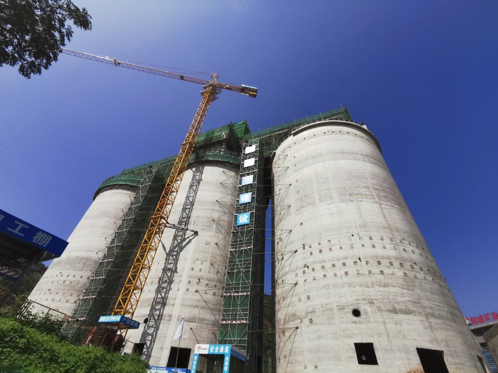 陜煤建設(shè)韓城分公司土建十一部：中秋月照施工路，國慶情燃建設(shè)魂