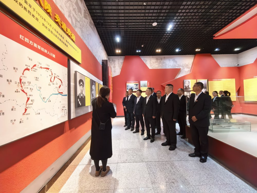 陜煤建設(shè)漢中分公司開展“傳承紅色基因 勇?lián)ㄔO(shè)使命”主題黨日活動(dòng)