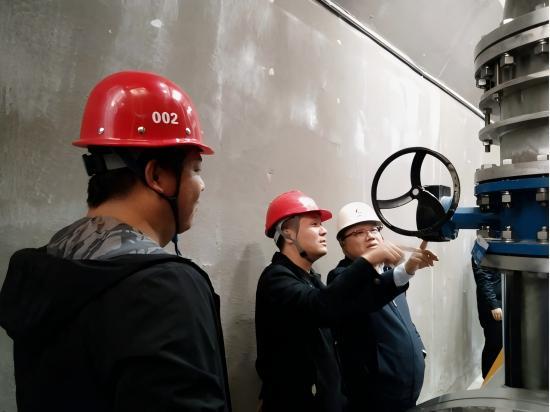 筑路架橋十余載，我們與改革共成長(zhǎng)