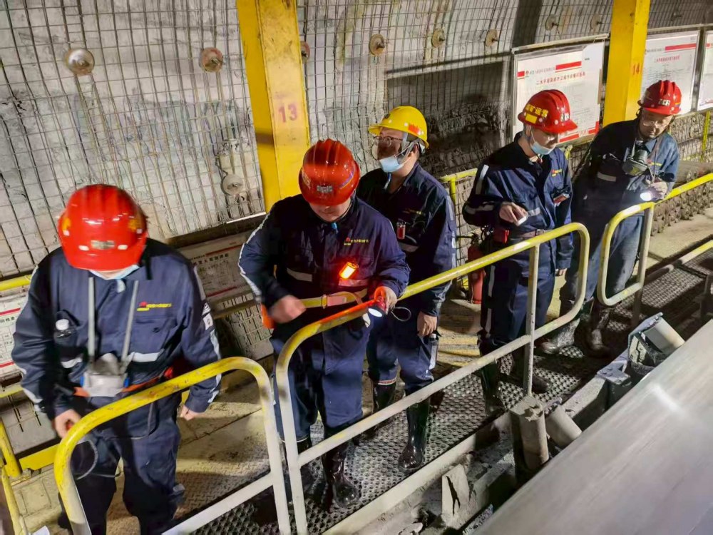 陜煤建設(shè)煤礦運營服務(wù)分公司：TBM全斷面掘進機單班進尺突破8.5米