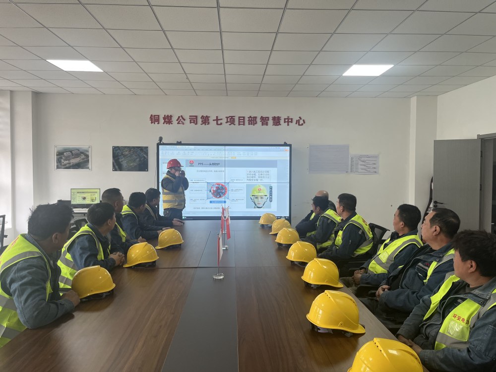 陜煤建設(shè)銅煤公司第七項(xiàng)目部:扎實(shí)開展勞務(wù)隊(duì)新入場(chǎng)人員“三步走”安全管理工作