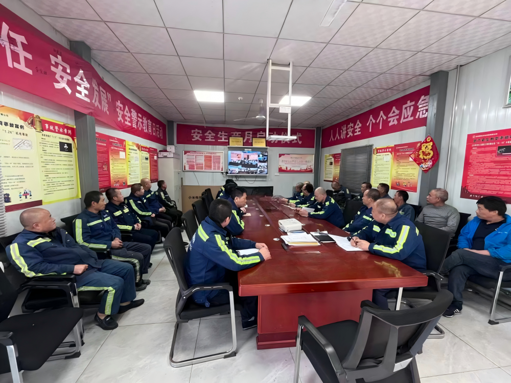 陜煤建設(shè)機(jī)電安裝公司建莊項(xiàng)目部：“學(xué)、查、練”三措并舉 織密施工安全防護(hù)網(wǎng)