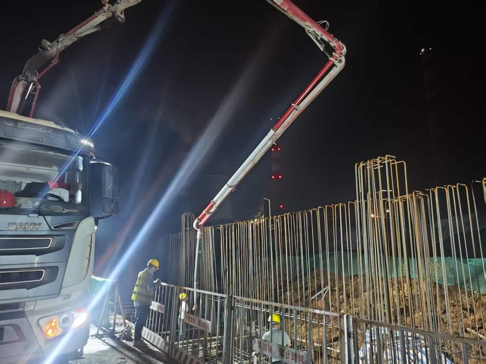 陜煤建設(shè)漢中分公司益陽項目部晝夜鏖戰(zhàn) 全力推進煤棚改造工程